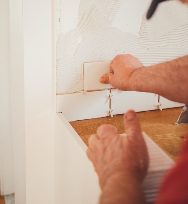 Man Tiling